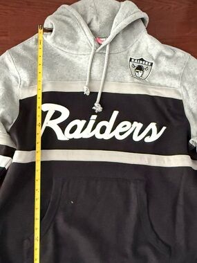 Mitchell & Ness Raiders Pullover Hoodie in Gray and Black